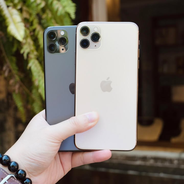 So sánh iPhone 11 Pro Max và iPhone 12 Pro