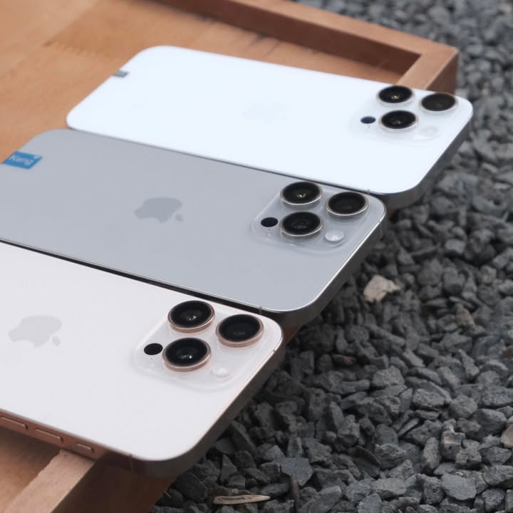 iPhone 16 Pro Max thực tế tại Quan Apple Pleiku