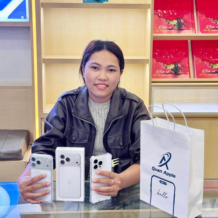 iPhone 17 Pro Max Titanium tại Quan Apple